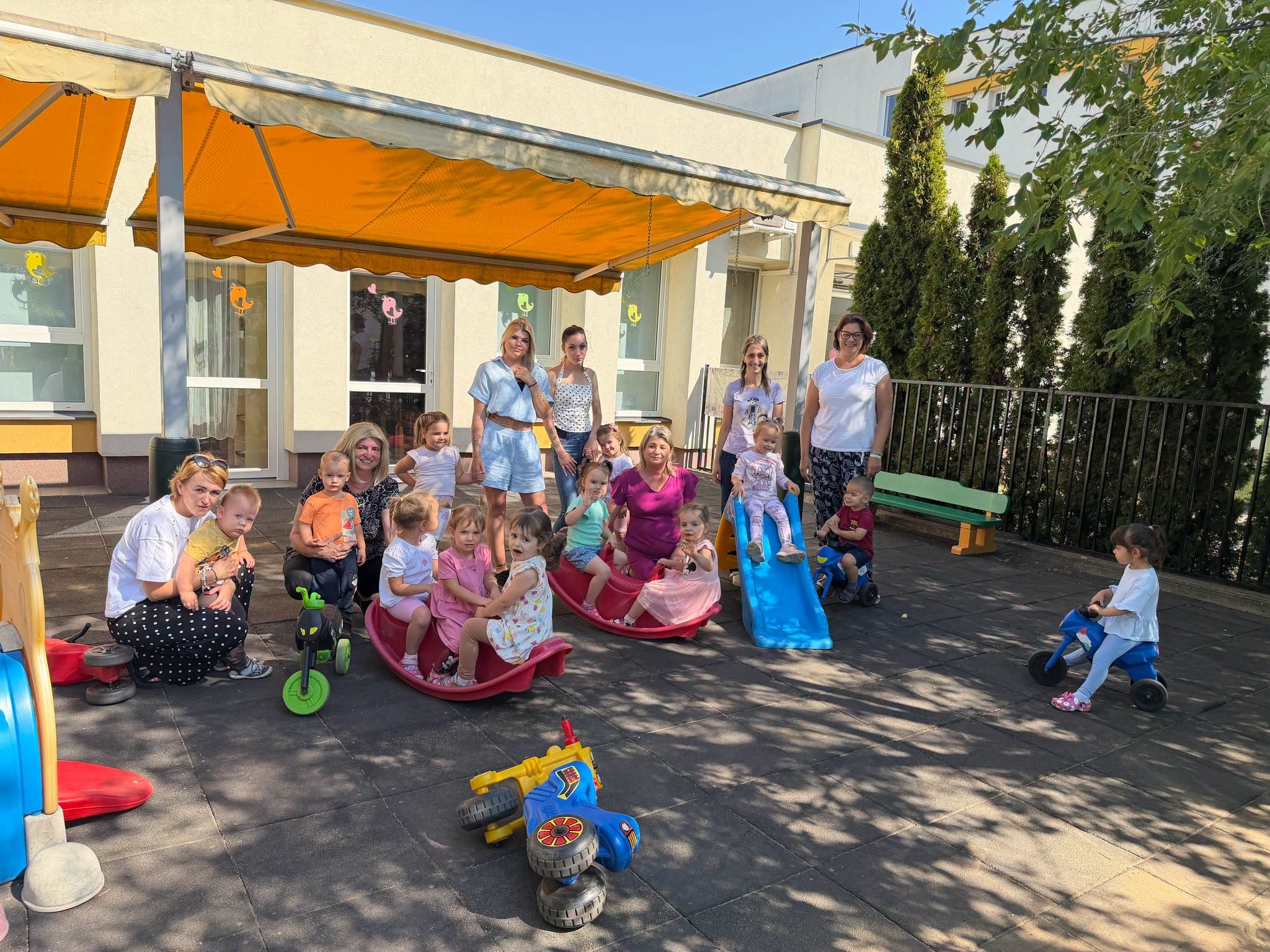 GYERMEKKÖZPONTÚSÁG ÉS KREATIVITÁS A BÖLCSIBEN ☀️🧸👧🧒🪁🛝💦🌼🌺🌸🫧🎨🧴☀️